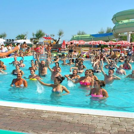 Hotel Edelweiss Riccione Exterior foto