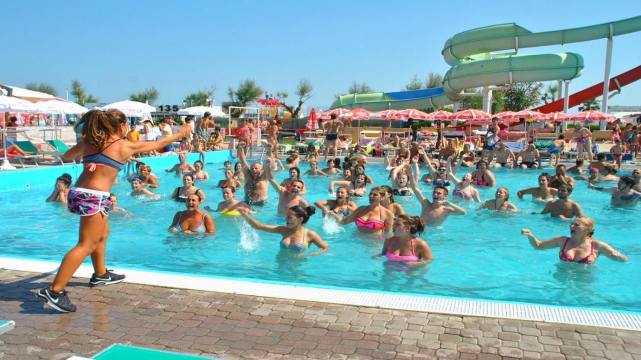 Hotel Edelweiss Riccione Exterior foto